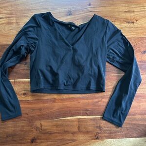 Aerie offline black cropped v neck long sleeve